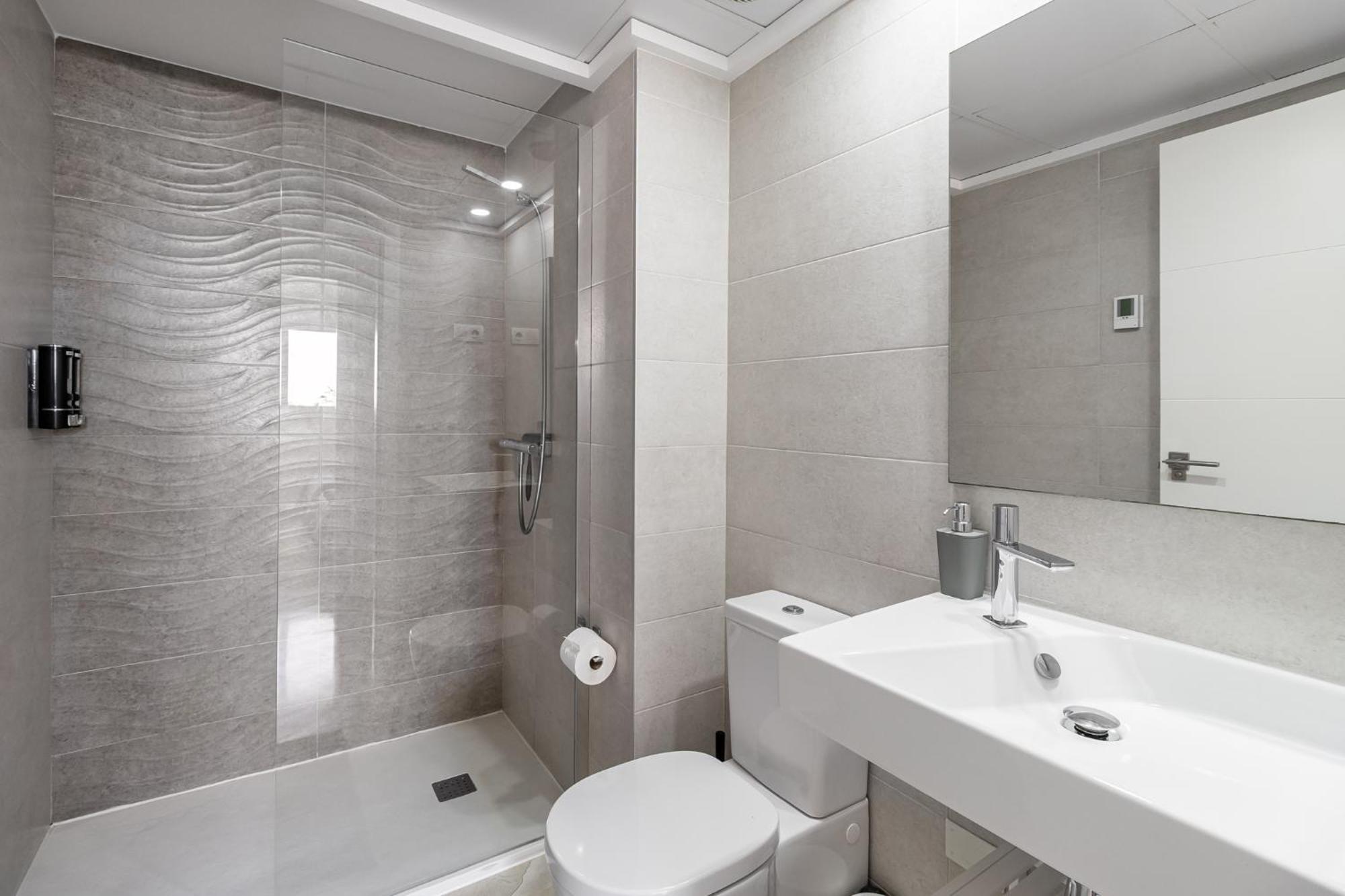 Apartment New With Sea View And Pool